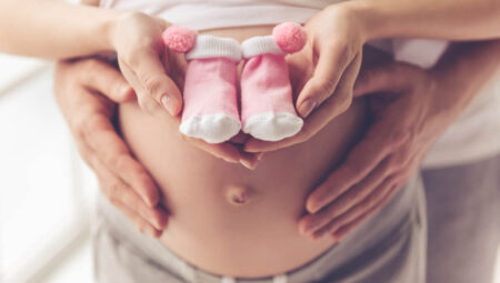 Kız Bebek Belirtileri: Hamilelikte Kız Bebek Bekleniyorsa Aranan İşaretler